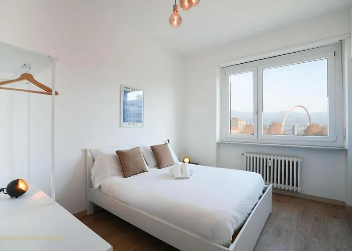 Lingotto Luminoso Trilocale Con Vista Lejlighed *
